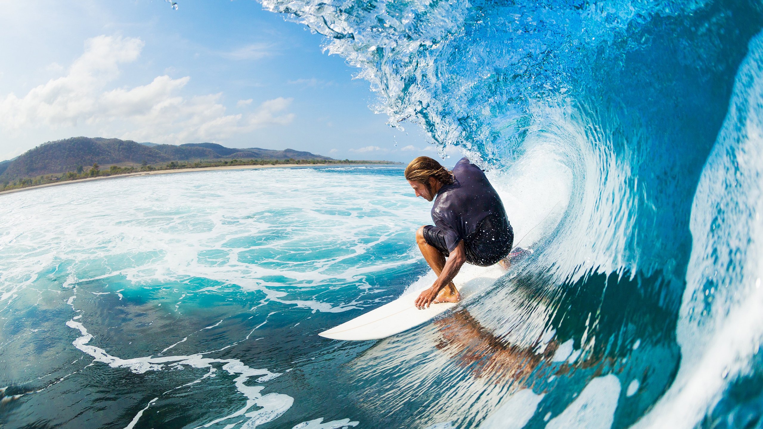 3-1夺首胜！勒沃库森9打11逆转，滕哈格离任效应显现，勒沃库森是强队吗